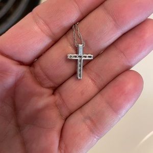925 sterling silver cross necklace